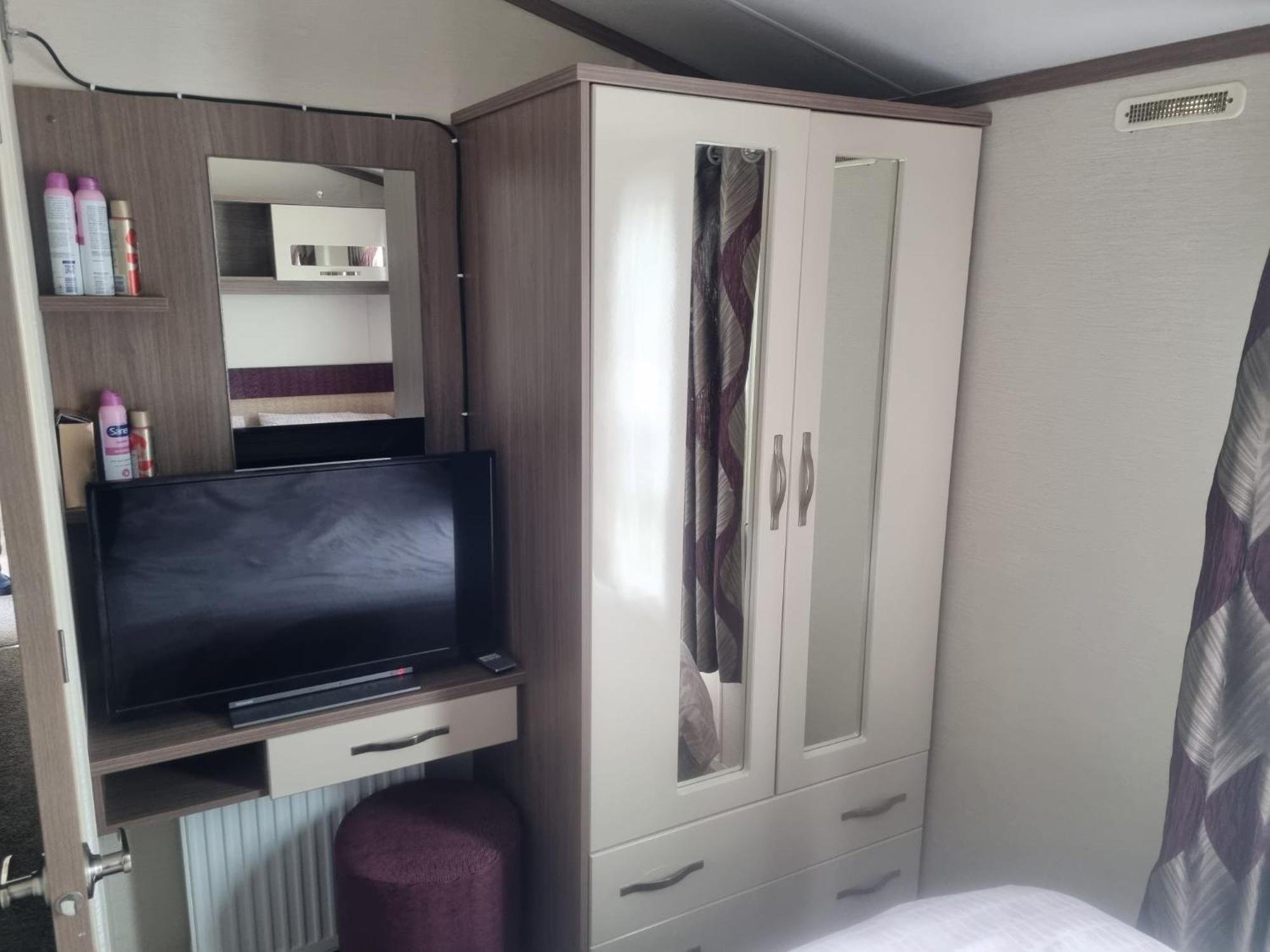 فندق 8 Berth Deluxe Pg36 شابيل سانت ليوناردز المظهر الخارجي الصورة
