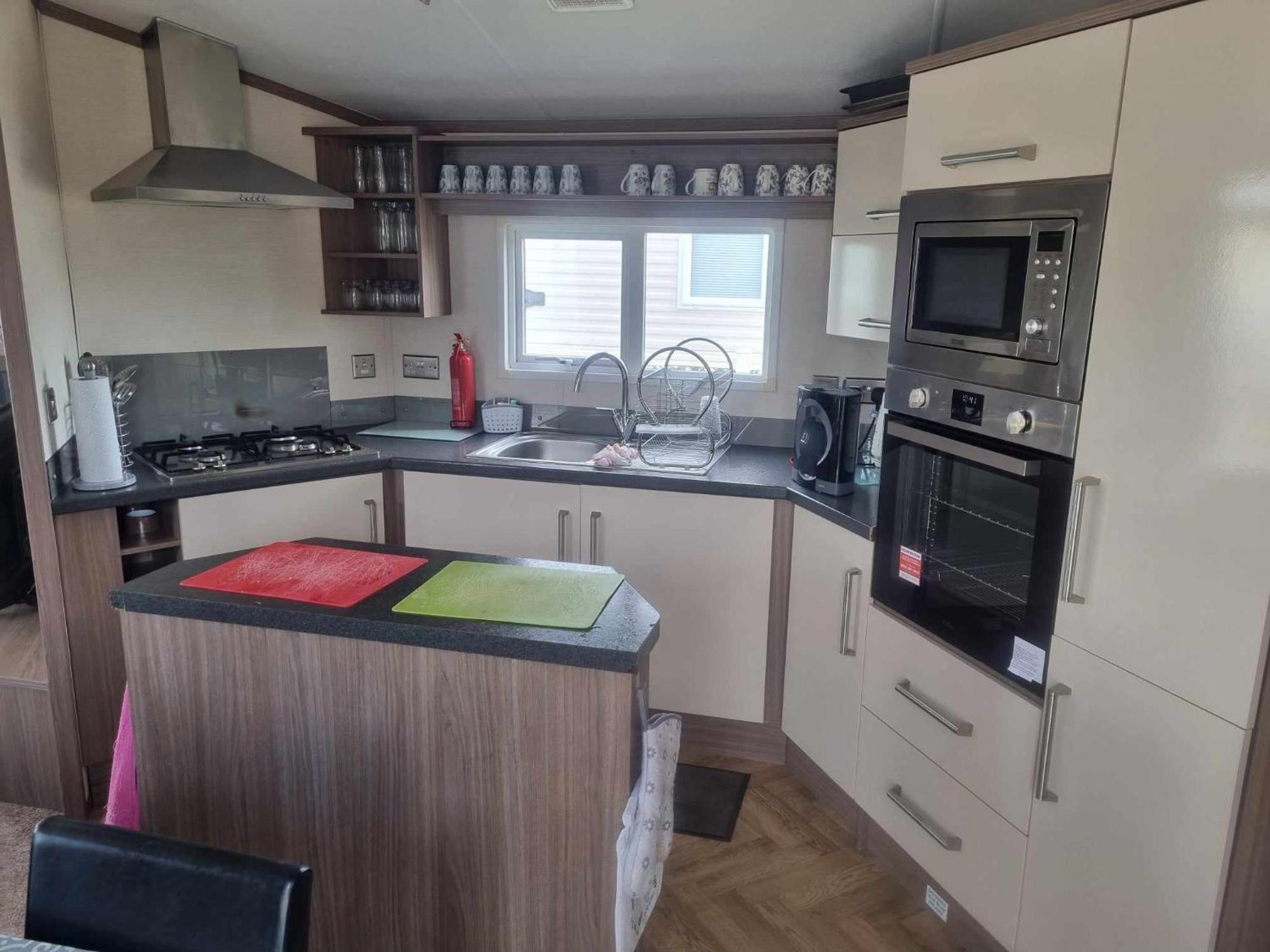 فندق 8 Berth Deluxe Pg36 شابيل سانت ليوناردز المظهر الخارجي الصورة