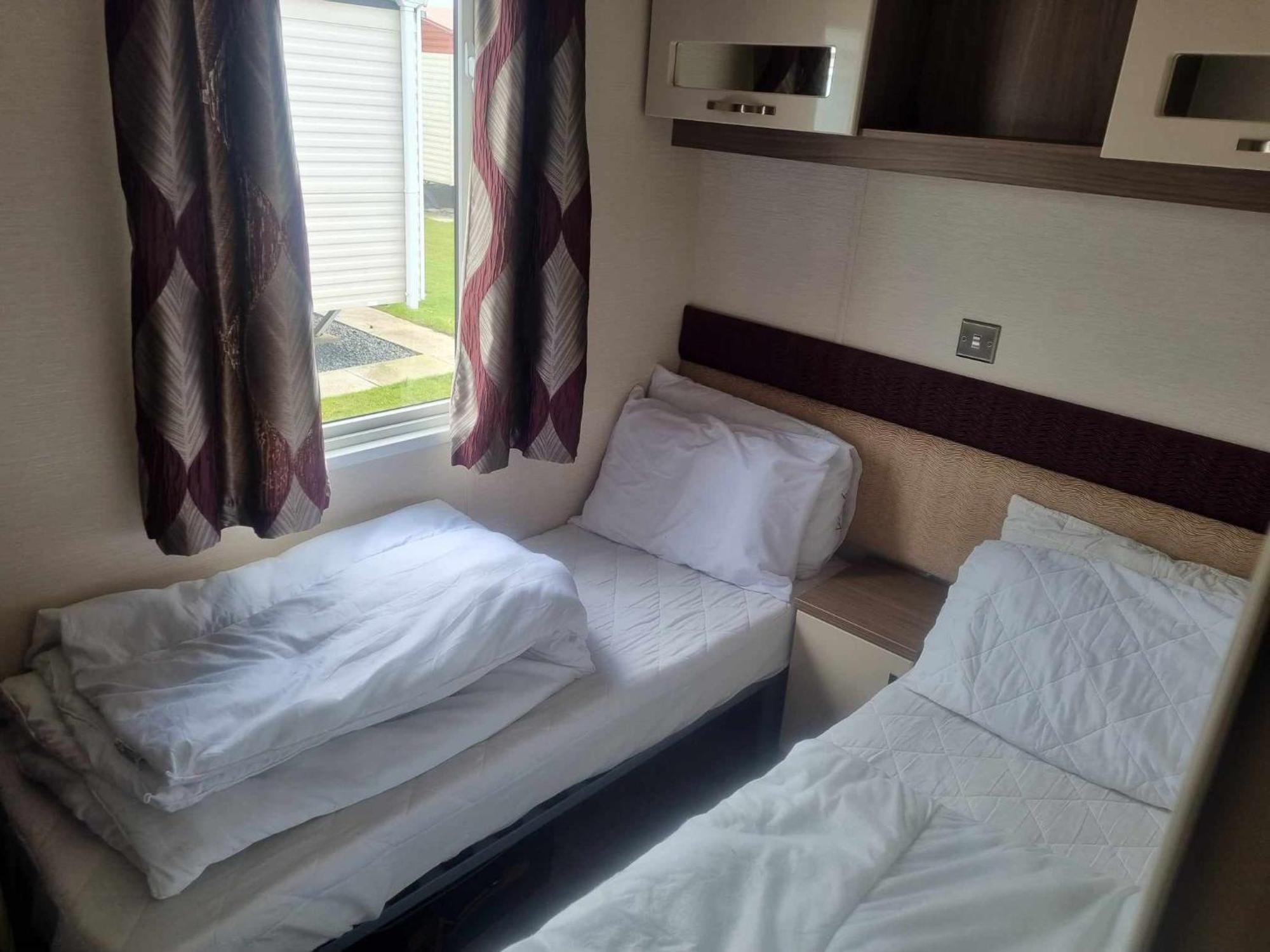 فندق 8 Berth Deluxe Pg36 شابيل سانت ليوناردز المظهر الخارجي الصورة