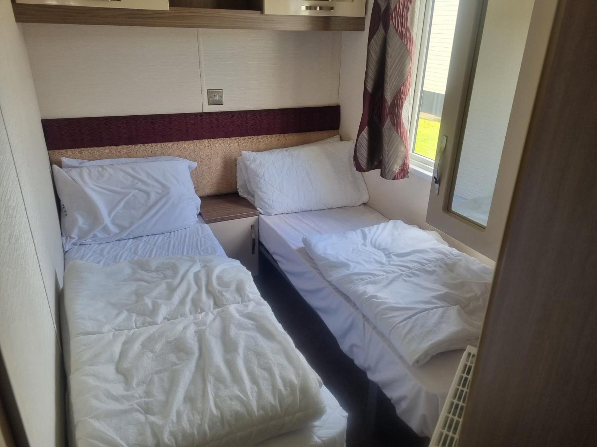 فندق 8 Berth Deluxe Pg36 شابيل سانت ليوناردز المظهر الخارجي الصورة